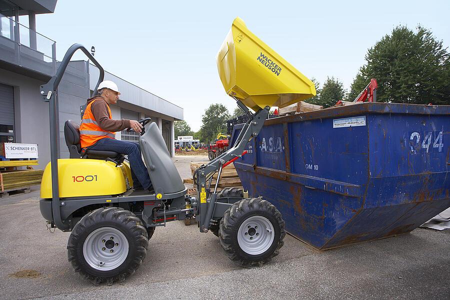 Dumper Wacker Neuson 1001 650L déchargement