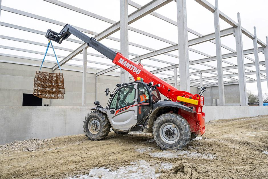 Chariot télescopique 9m manitou En action